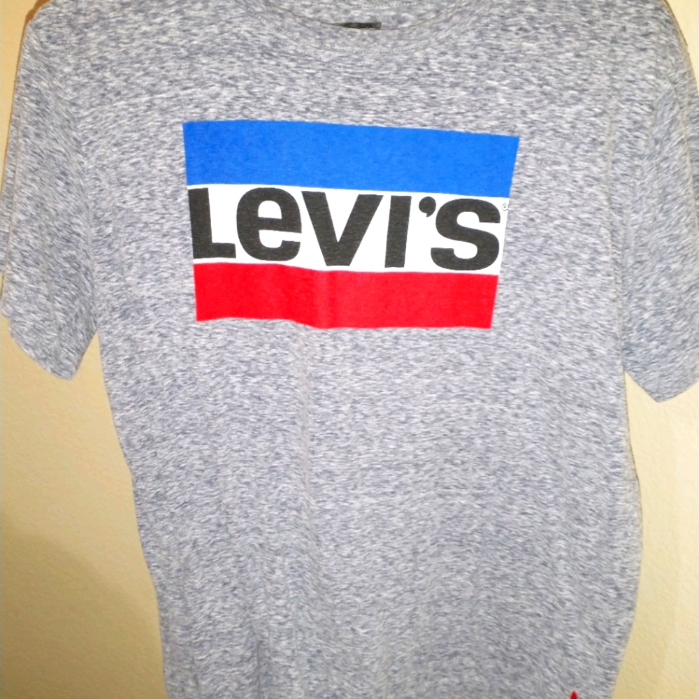 Levis t-shirt boy's XL
